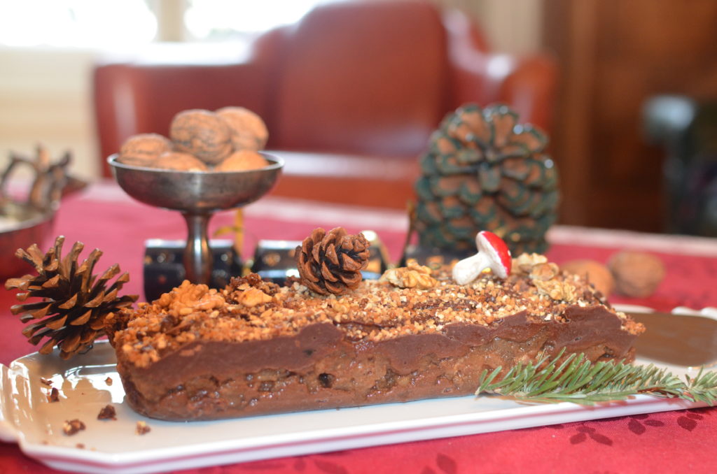 Bûche de Noël chocolat marron poire (vegan, sans gluten, faible en fodmaps)